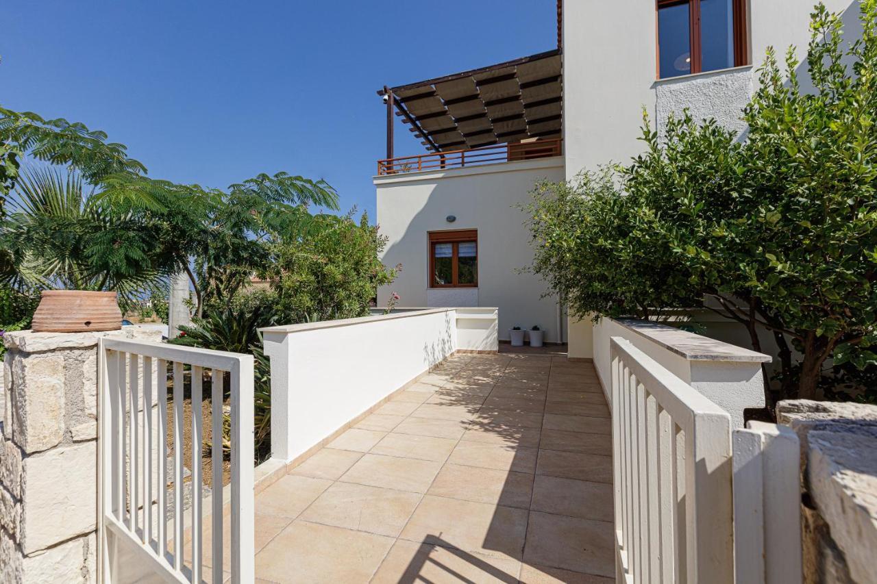 Sea La Vie House, Close To The Beach, By Thinkvilla Pánormos Zewnętrze zdjęcie